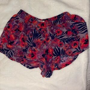 Flowery flowy shorts